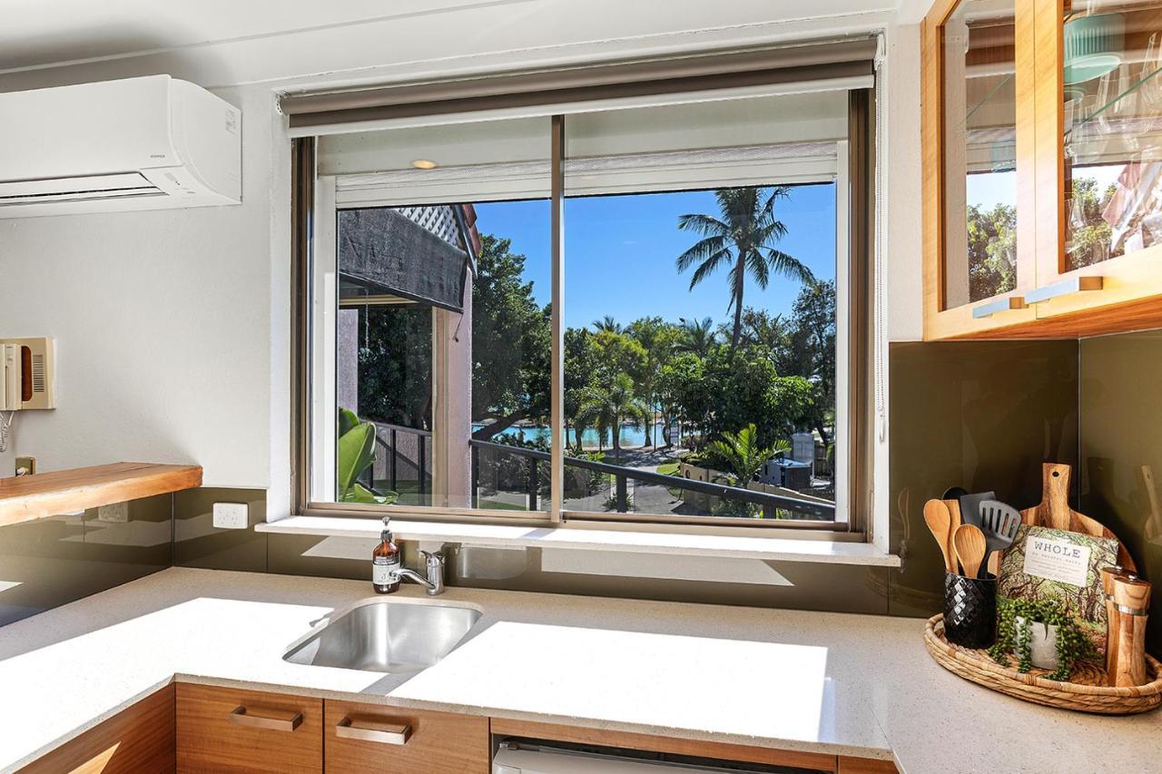 Ferienwohnung Montipora Unit 3 - In The Heart Of Airlie, Wi-Fi And Netflix Airlie Beach Exterior foto